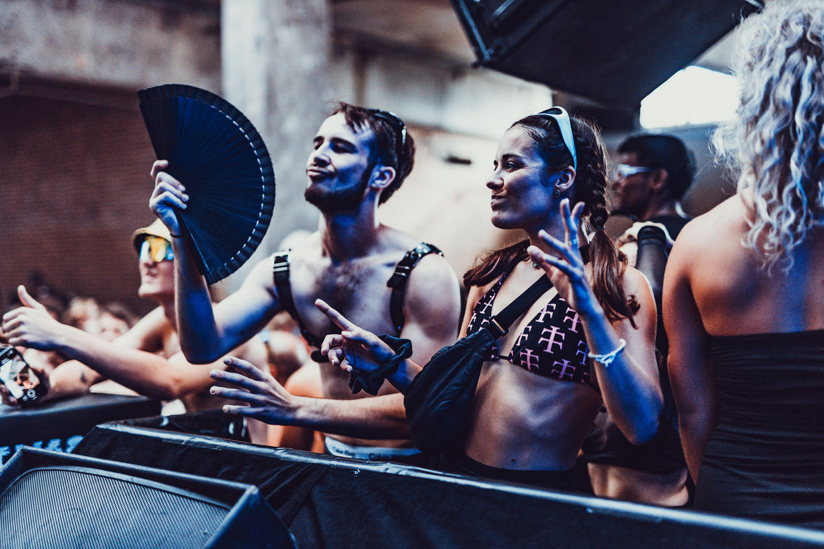 Loading... just a sec